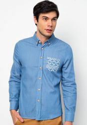 Long sleeve shirt with aztec pocket